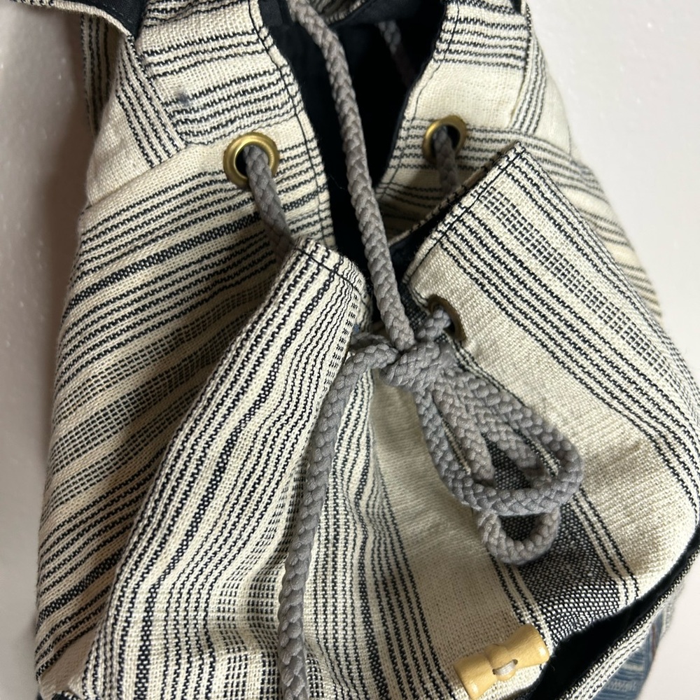 cloth Striped Backpack with Geometric Pattern - Picture 6 of 12